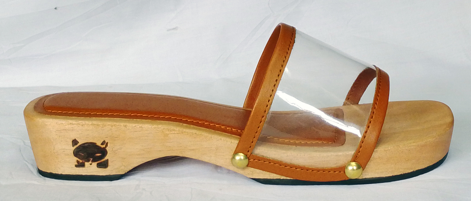 Izza_nat_brwn2 Izza_nat_brwn2