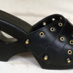 cubic wooden heel square clog black