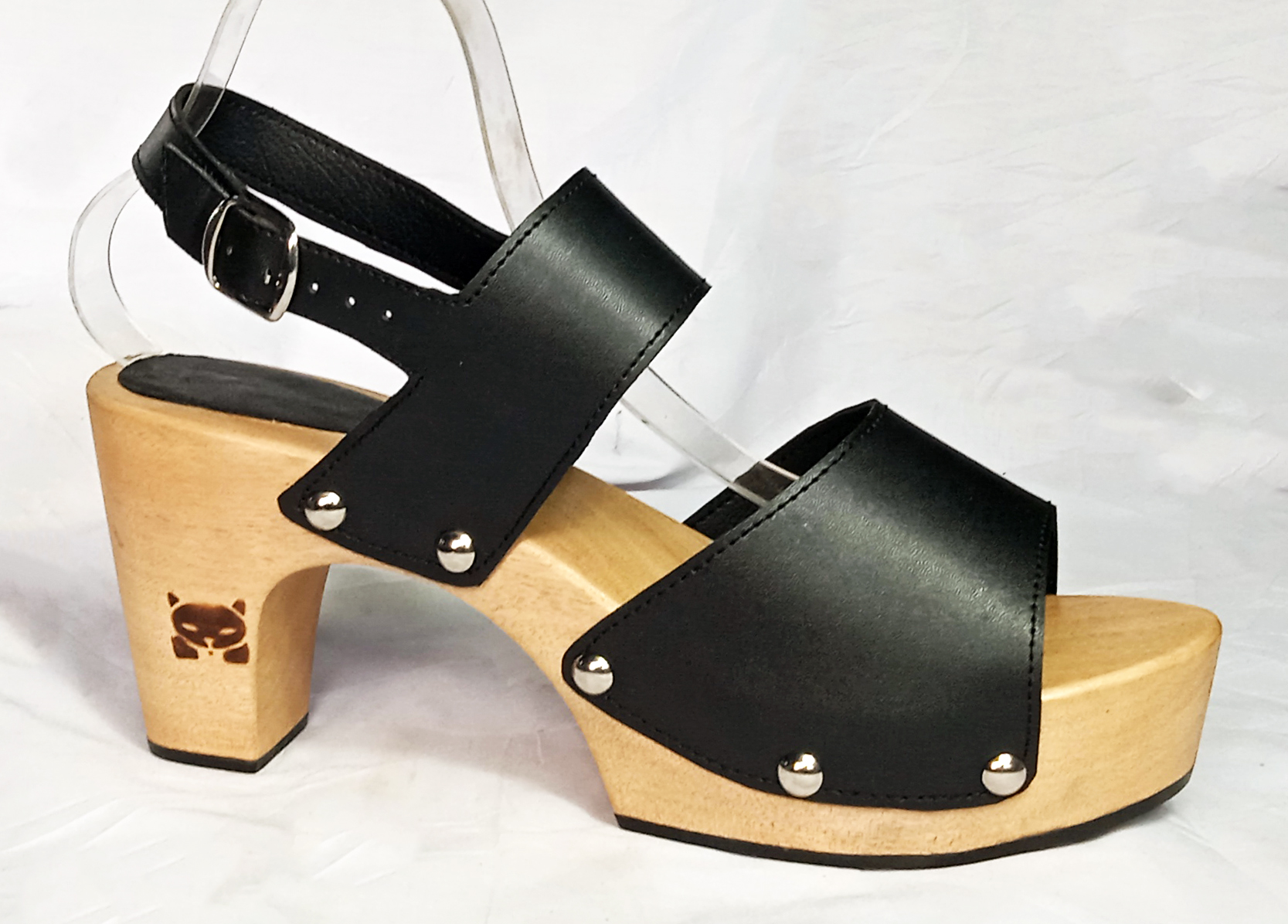 nature wood sole platform shoes and black leather clogmaking