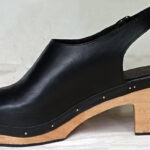closed-toes clogs swedish sabots bois wood heel