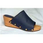 low heel wedge woman