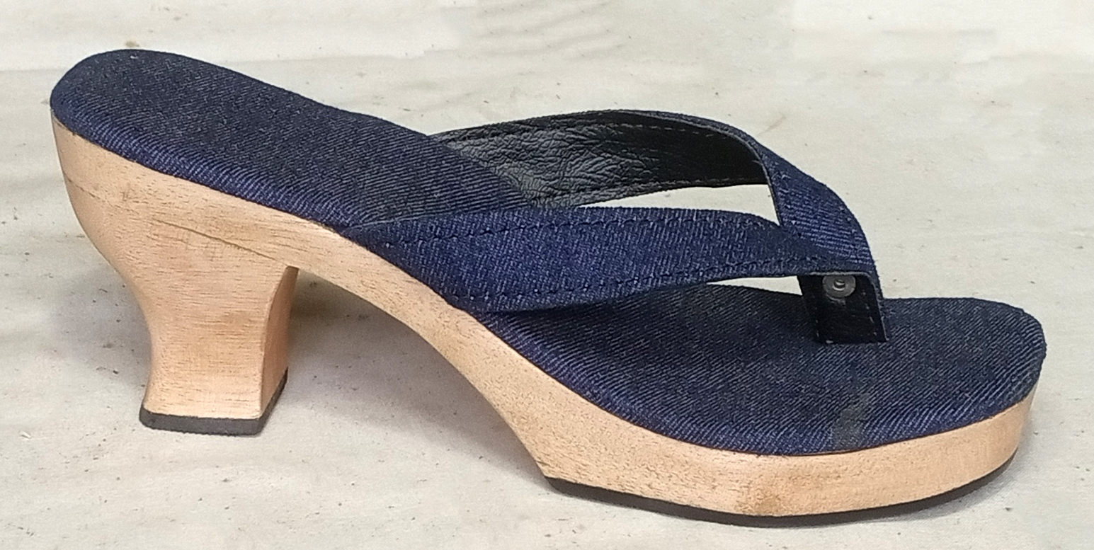 size 42 wooden clog sandal